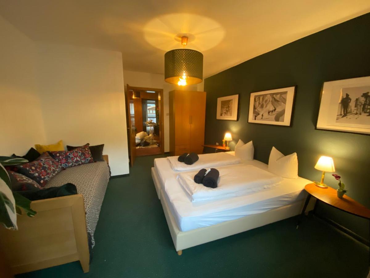 Cafe Schneider Appartments Sankt Anton am Arlberg Buitenkant foto