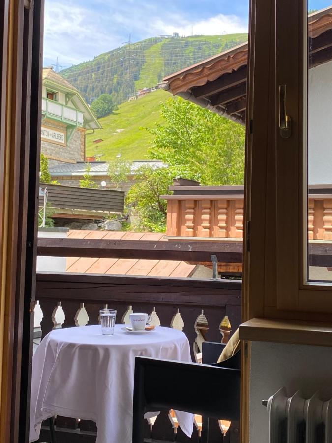 Cafe Schneider Appartments Sankt Anton am Arlberg Buitenkant foto