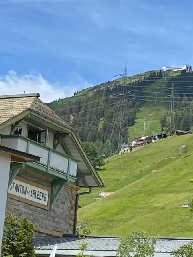 Cafe Schneider Appartments Sankt Anton am Arlberg Buitenkant foto